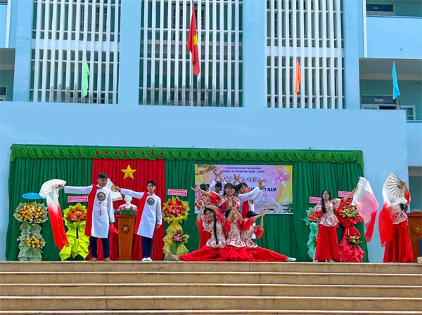 Hình ảnh tại trường11